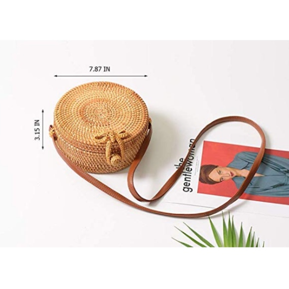 Women's Round Rattan Cross-body Bag - Picture 4 of 4